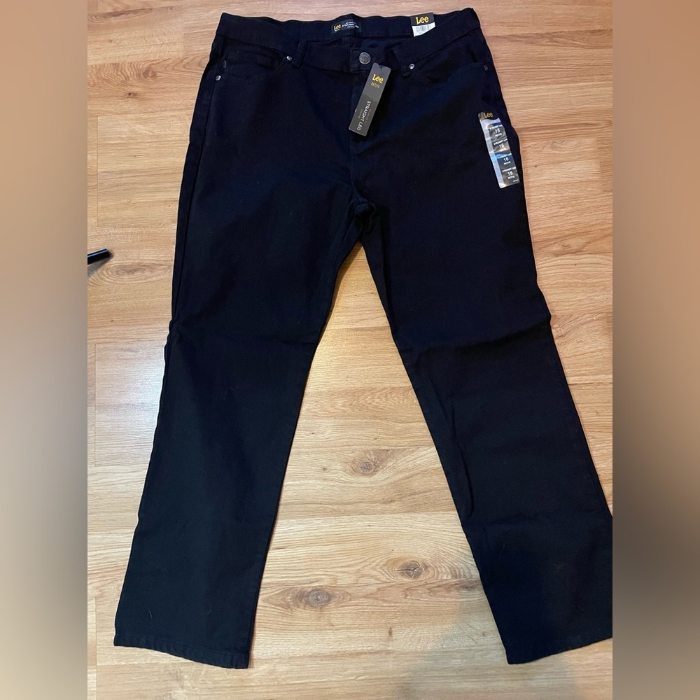 NWT Lee Black Jeans women’s 16 petite straight leg